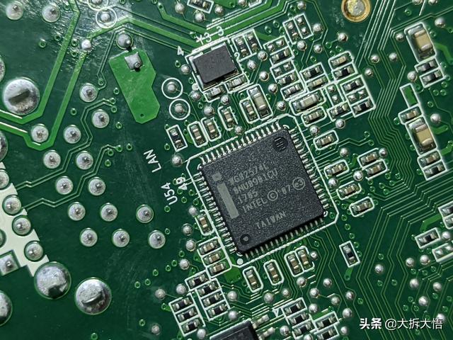 intel 也有ITX主板，还是工业级的，价格也不菲，双千兆网卡