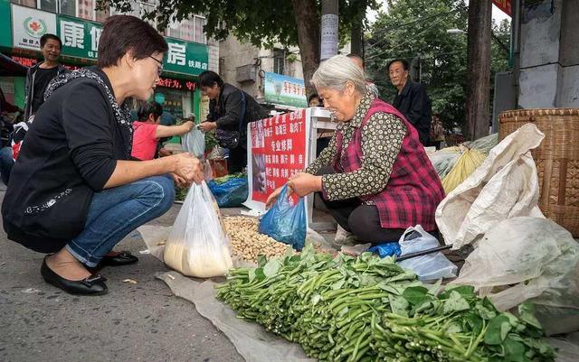 如果没有人脉，内向的人做什么生意比打工强？