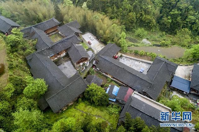 湖北咸丰蛮台子：隐藏在大山深处的土家寨子