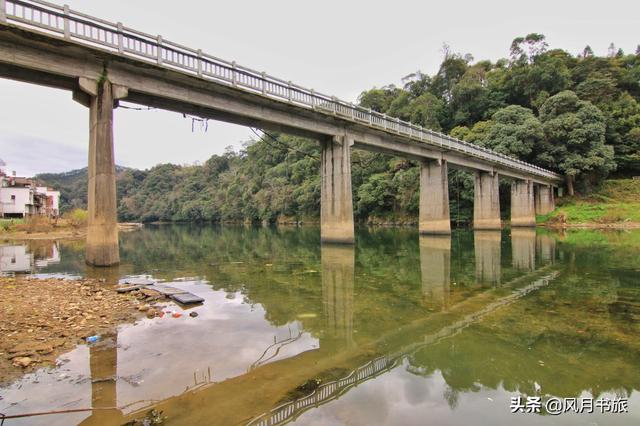 1街18巷串起婺源千年古村与木雕宝库，一水西流成就徽州草鞋码头