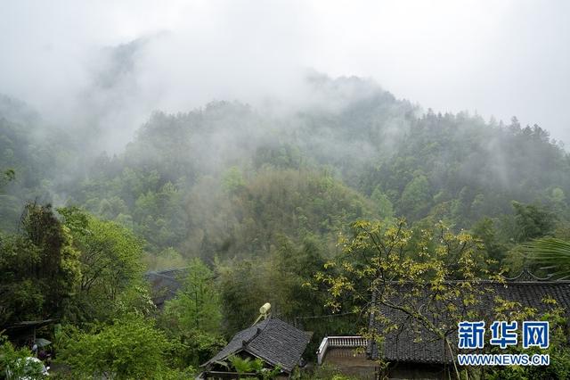 湖北咸丰蛮台子：隐藏在大山深处的土家寨子