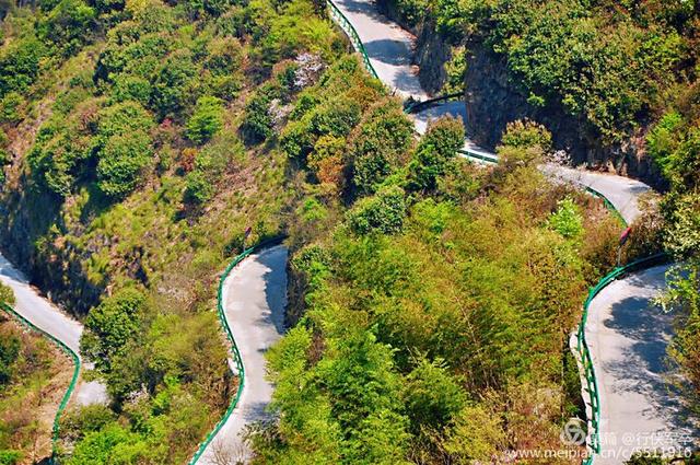 此路线既有桂林山水之美，又有云南石林之奇，还有318之险